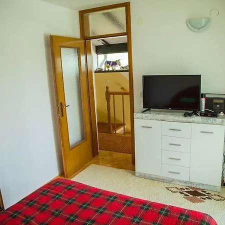 Countryside House Close To The City شقة