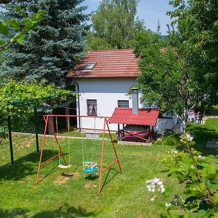 Countryside House Close To The City سراييفو